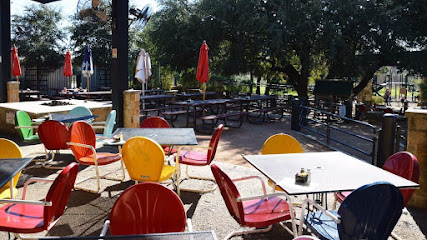 Doc’s Backyard Grill: Dog Friendly Grill in Austin