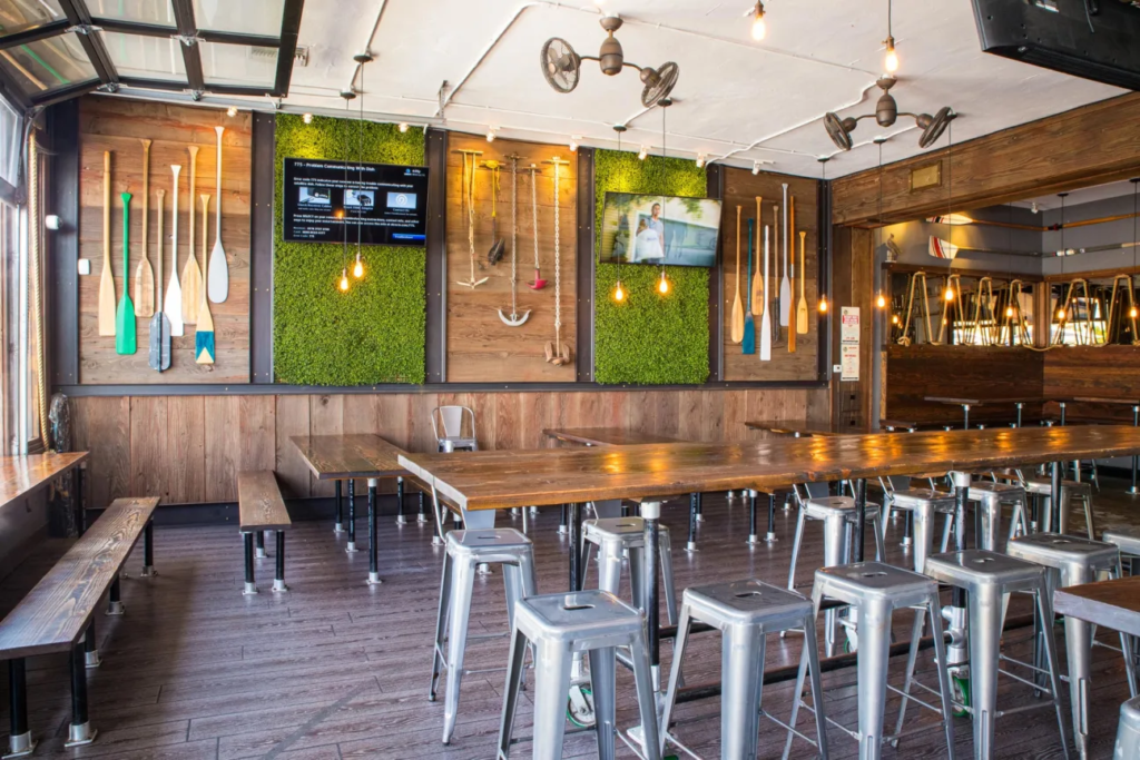 Bayside Landing pet friendly restaurant in San Diego