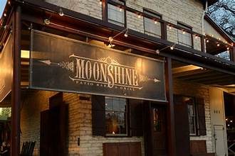 Moonshine Grill Dog Friendly Restaurant in Austin
