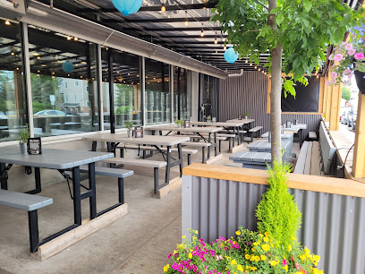 Restaurants with outdoor seating for dogs: Marda Loop Brewing Company Inc.