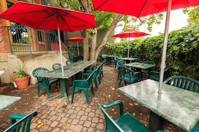 Embarcadero Wine & Oyster Bar: One of The Places to Eat with your Dog