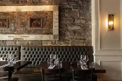 Gaspar Brasserie Française: Spot that Welcomes Dogs in Montreal