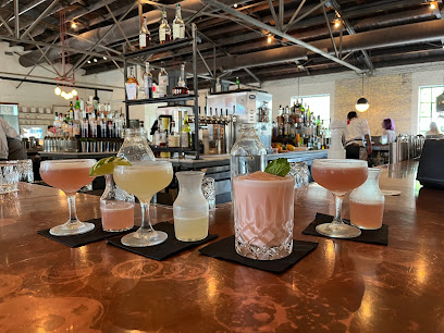 Pinewood: Special Offers at Top Dining Spots!