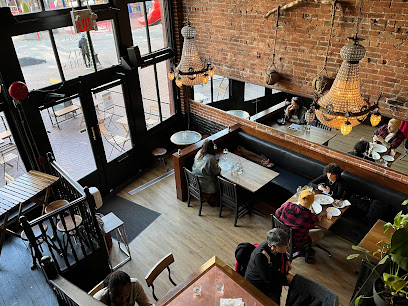 Six Acres: Best Pet-Friendly Restaurants to Visit!