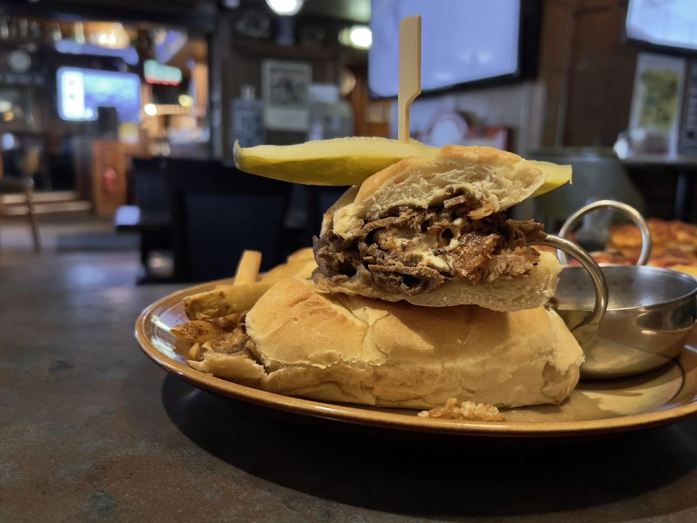 Duggan's Boundary Irish Pub