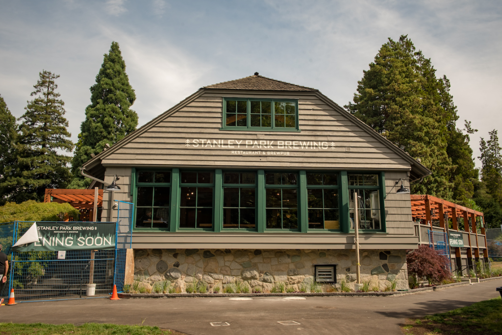 Stanley Park Brewing Restaurant & Brewpub: Offers at Top Dog-Friendly Dining Destinations!