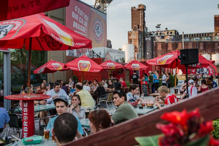Terrasse St-Ambroise Food