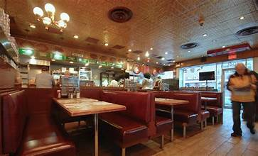 Dog-Welcoming Bistros: Greenspot Restaurant in Montreal