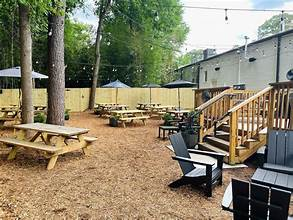 Red's Beer Garden: Explore Your Canine Comfort